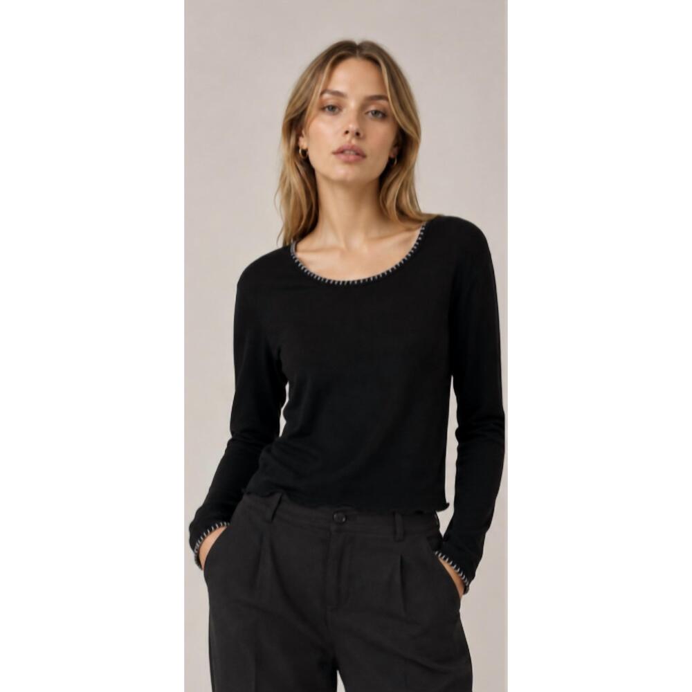 NEW CHRLDR metallic trisha crop long sleeve top in black